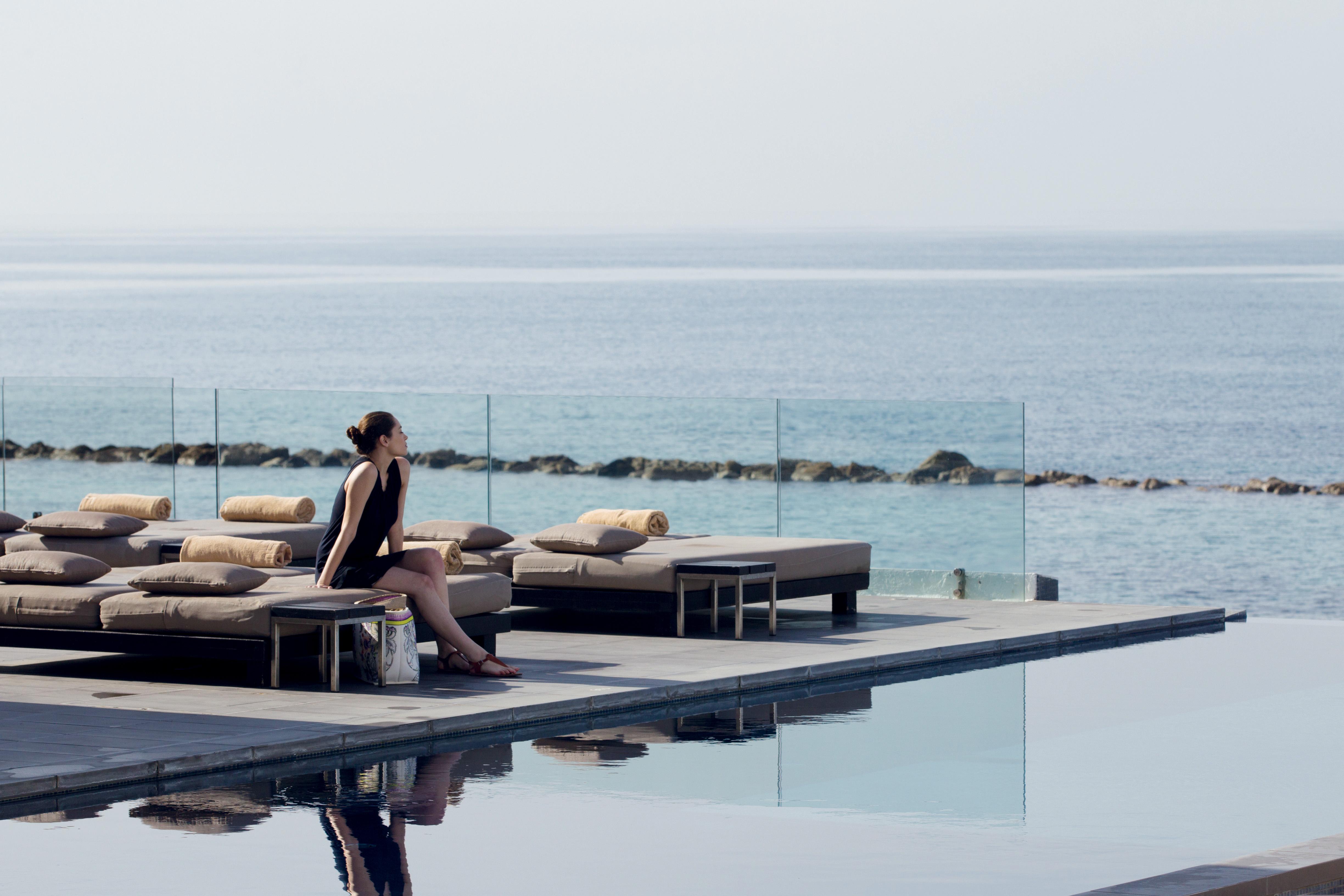 알미라 호텔 파포스 외부 사진 The Westin Resort, Costa Navarino